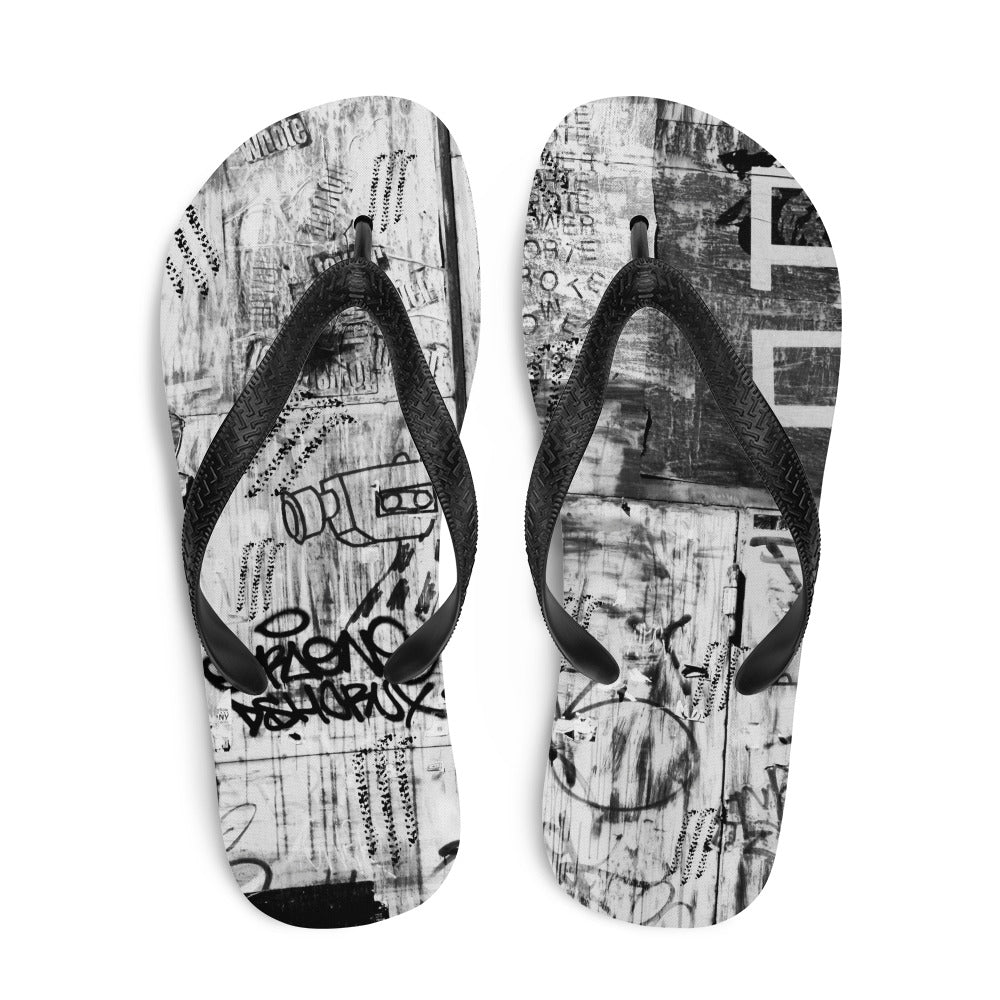 Misfit Moto Graffiti - Flip-Flops